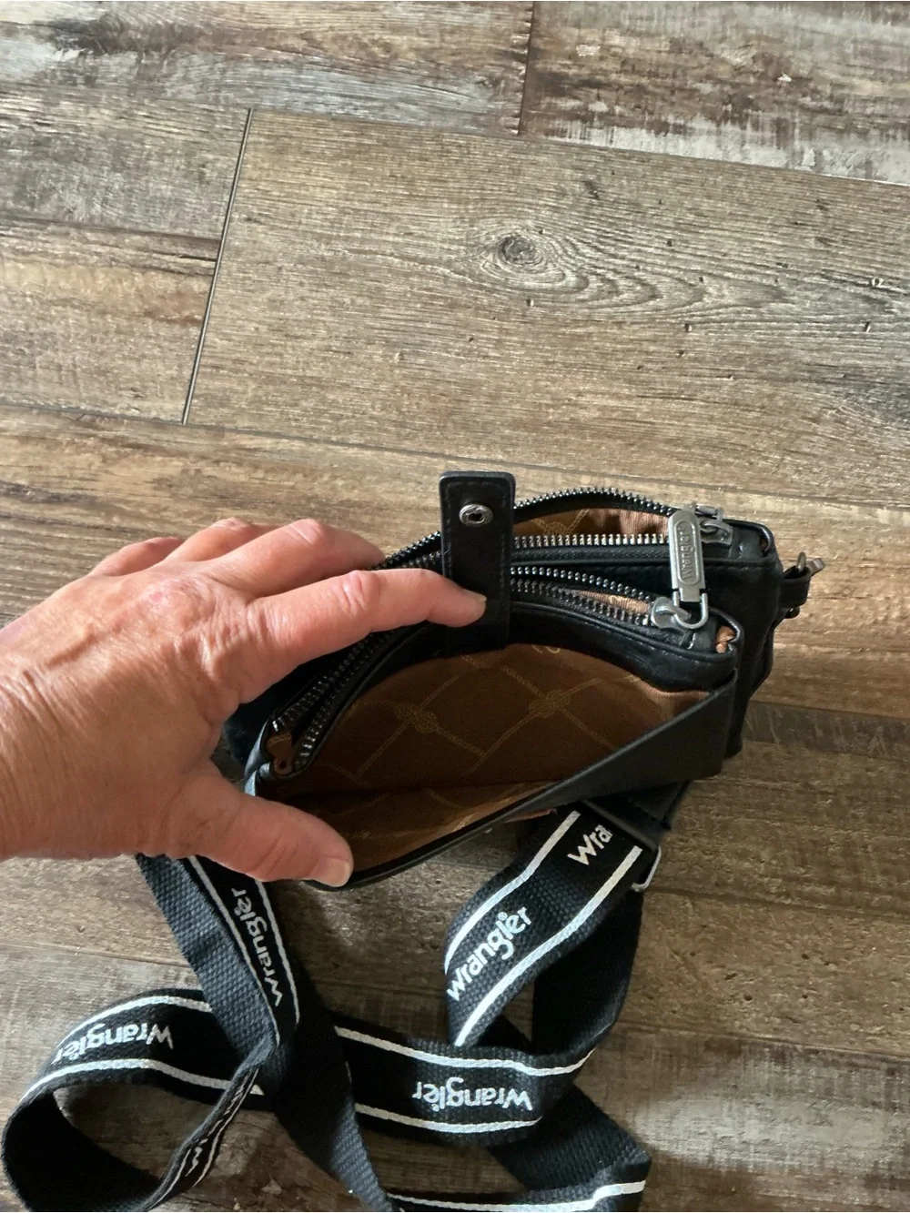 Wrangler Black Crossbody Phone Pouch with Brown Cardholder